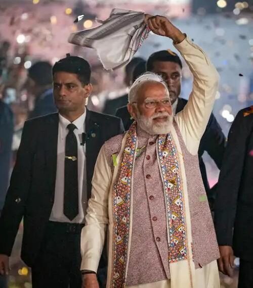 बिहार चुनाव की जीत का जश्न दिल्ली में: मोदी बोले- कांग्रेस अब मुस्लिम लीगी माओवादी पार्टी