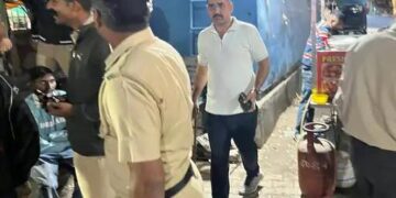 अंबाला कैंट में रात को कई जगह पुलिस की रेड: सट्टा खेलने और अवैध शराब बेचने वाले रहे निशाने पर