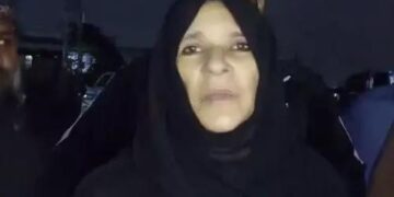 मौत की अफवाहों के बीच इमरान खान से मिलीं बहन: कहा- उन्हें जेल में मेंटल टॉर्चर किया जा रहा, इसके लिए आर्मी चीफ मुनीर जिम्मेदार