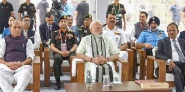 मोदी बोले- TMC ने लूट, डराने-धमकाने की हद पार कीं: बंगाल के लोग कुशासन से परेशान हैं