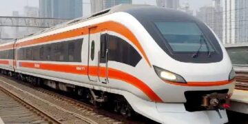 आज से रेल यात्रा महंगी हुई: भोपाल से दिल्ली के लिए ₹16 ज्यादा लगेंगे