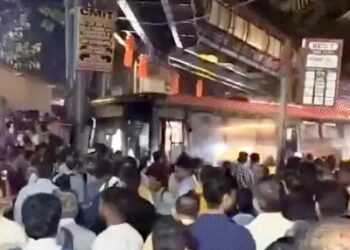 मुंबई के भांडुप में बस ने 13 लोगों को कुचला: 4 लोगों की मौत, 9 घायल