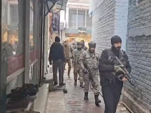 श्रीनगर से जम्मू तक 80 गांवों में घर-घर तलाशी: घुसपैठ रोकने के लिए कश्मीर पुलिस-सेना का जॉइंट ऑपरेशन
