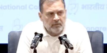 खड़गे बोले- मोदी को गांधी सरनेम से दिक्कत: राहुल बोले- मोदी वन मैन शो चला रहे, इसका फायदा 2-3 अरबपतियों को मिल रहा