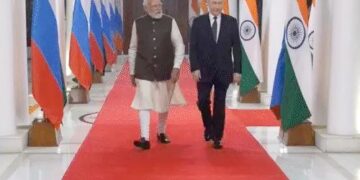 रूसी राष्ट्रपति पुतिन 7 मंत्रियों के साथ भारत पहुंचे: PM मोदी के साथ द्विपक्षीय बातचीत करेंगे, 25 से ज्यादा समझौतों पर लगेगी मुहर