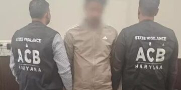 फरीदाबाद में सब-इंस्पेक्टर ₹1.50 लाख रिश्वत लेते अरेस्ट: फ्रॉड केस में चालान पेश करने के लिए मांगे रुपए, सोनीपत में GRP इंस्पेक्टर-पटवारी पकड़े