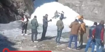 उत्तराखंड में पारा -19°, पिथौरागढ़ में झरना जमा: जैसलमेर का तापमान 4.6°, बिहार के 32 जिलों में शीतलहर