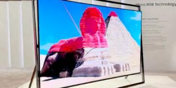 सैमसंग ने पेश किया दुनिया का सबसे बड़ा टीवी: 130 इंच के टीवी में ‘ग्लेयर फ्री’ तकनीक