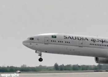 लखनऊ में विमान की इमरजेंसी लैंडिंग, 275 यात्री थे: सऊदी जाते वक्त तकनीकी खराबी आई