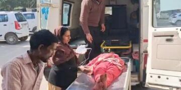 करनाल में अस्पताल के बाहर महिला का गर्भपात: पेट में दर्द होने पर चेकअप के लिए आई, परिजन बोले-डॉक्टरों ने दी गलत दवा