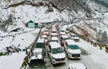 MP समेत 10 राज्यों में बारिश का अलर्ट: राजस्थान-झारखंड के 3 जिलों में पारा 34° पार, सिक्किम में बर्फबारी, त्सांगू में 350 गाड़ियां फंसी