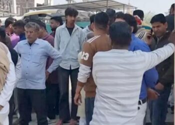 करनाल में दूसरी मंजिल से गिरकर राजमिस्त्री की मौत: पैड बांधते समय पैर फिसला, दो बच्चों का पिता, पुलिस कर रही जांच