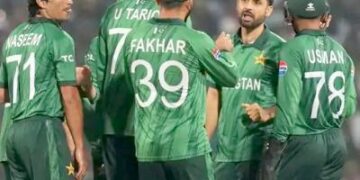 पाकिस्तान की वर्ल्डकप टीम के प्लेयर्स पर 50-50 लाख जुर्माना: टीम के खराब प्रदर्शन से PCB नाराज, बोला- हारने की सजा मिलनी चाहिए