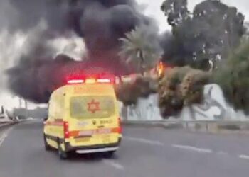 इराक में अमेरिकी दूतावास पर मिसाइल अटैक: सऊदी में भी 5 US विमान तबाह होने की खबर; कल इराक में भी अमेरिकी प्लेन क्रैश हुआ