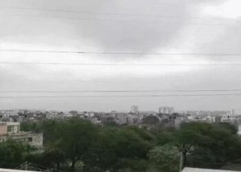 पंजाब-चंडीगढ़ में आज बारिश, आंधी और ओलावृष्टि का अलर्ट: जनवरी महीने जैसी सर्दी, तापमान सामान्य से नीचे, अमृतसर में अधिकतम तापमान 19.4 डिग्री दर्ज