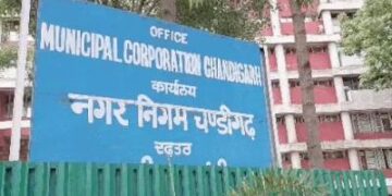 चंडीगढ़ में 1 अप्रैल से पानी और शराब महंगी: कूड़ा कलेक्शन चार्ज में 5% बढ़ोतरी, सीवर पर सेस, दुकानों का किराया भी बढ़ेगा