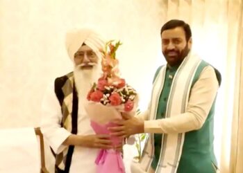 डेरा ब्यास प्रमुख बाबा गुरिंदर सिंह ढिल्लों ने CM सैनी से की मुलाकात, आध्यात्मिक और सामाजिक विषयों पर हुई चर्चा