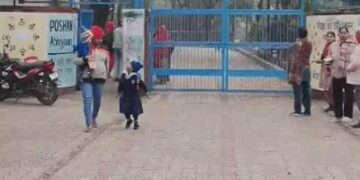 चंडीगढ़ में पौने 4 करोड़ खर्च के बाद नहीं किताबें: 117 सरकारी स्कूलों में संकट, 35 हजार स्टूडेंट्स प्रभावित, पीडीएफ से चल रही पढ़ाई