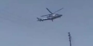 महाराष्ट्र के मंत्री का हेलिकॉप्टर कार पार्किंग में उतरा: प्रशासन बोला- पायलट ने गलती से लैंडिंग की, जनवरी में अजित पवार का प्लेन क्रैश हुआ था