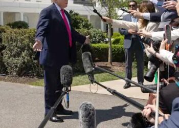 ट्रम्प बोले- ईरान एनरिच्ड यूरेनियम सौंपने को तैयार: कहा- दोनों देश सीजफायर के करीब, इस्लामाबाद में डील साइन हुई तो पाकिस्तान जाऊंगा