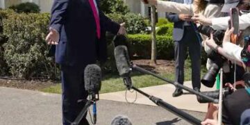 ट्रम्प बोले- ईरान एनरिच्ड यूरेनियम सौंपने को तैयार: कहा- दोनों देश सीजफायर के करीब, इस्लामाबाद में डील साइन हुई तो पाकिस्तान जाऊंगा