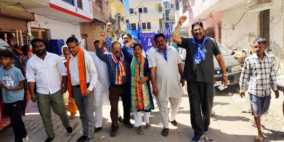 मनीमाजरा की तीनों कॉलोनियों ने मिलकर निकाली भव्य ‘भीम संदेश यात्रा’