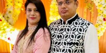 हिसार में छाती में प्रेस घोंपकर पत्नी की हत्या: गला दबाने के भी निशान, फोन न उठाने पर भाई ससुराल आया तो लाश मिली
