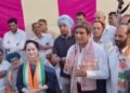 राज बब्बर ने सुनाया MLA चंद्रमोहन के बचपन का किस्सा: बोले-प्रेमगीत फिल्म की शूटिंग रूकवाने आए, भाई बड़ा मददगार है इसलिए मैं आया