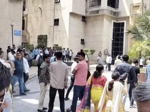 गुरुग्राम नगर निगम-मेयर ऑफिस में IED ब्लास्ट की धमकी: ई-मेल में लिखा- हरियाणा खालिस्तान बनेगा, दरबार साहिब का बदला लेंगे; 6 मंदिर निशाने पर