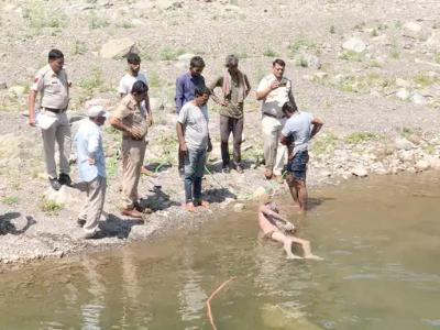 पंचकूला में घग्घर नदी से व्यक्ति का शव बरामद: नहाते वक्त डूबा, साथियों संग वेल्डिंग का काम करने आया था
